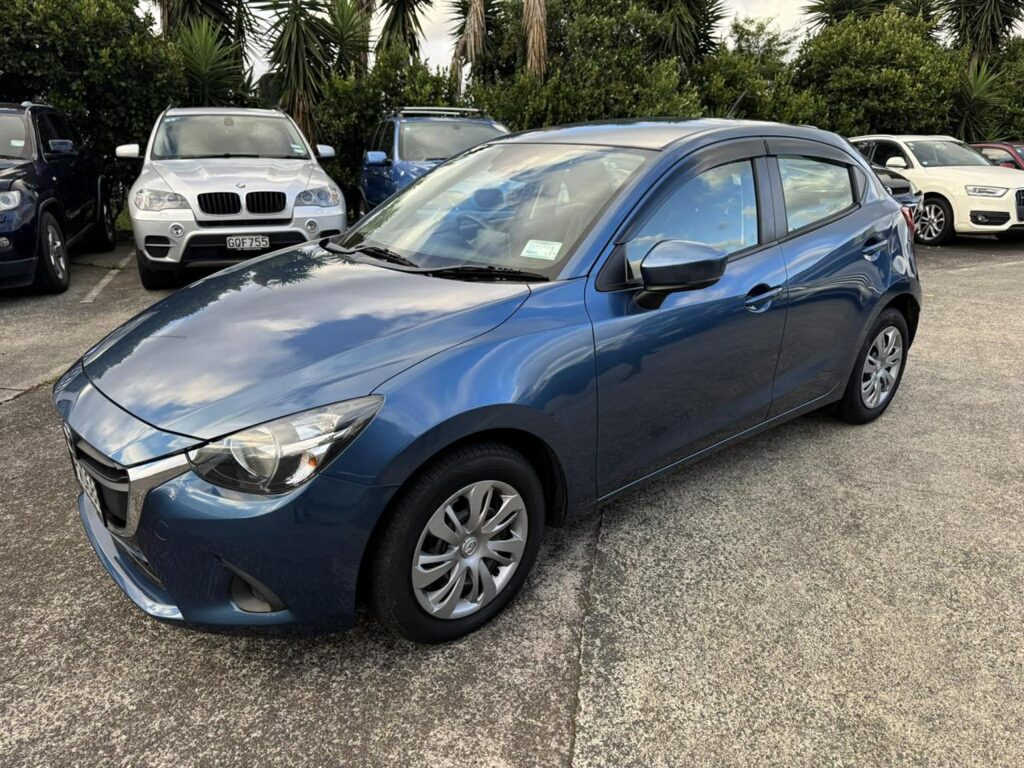2017 Mazda Demio