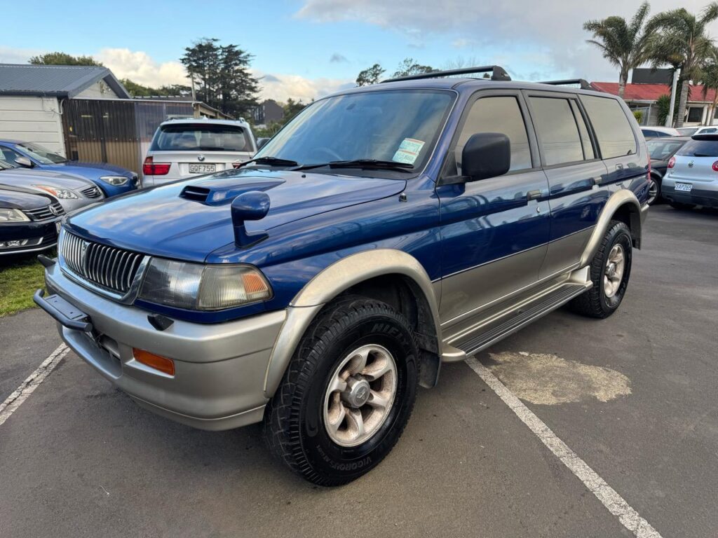 1998 Mitsubishi Challenger